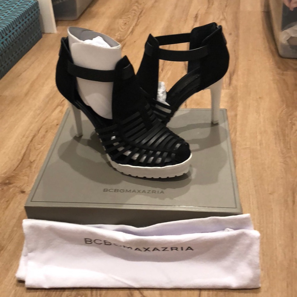 Bcbgmaxazria heels